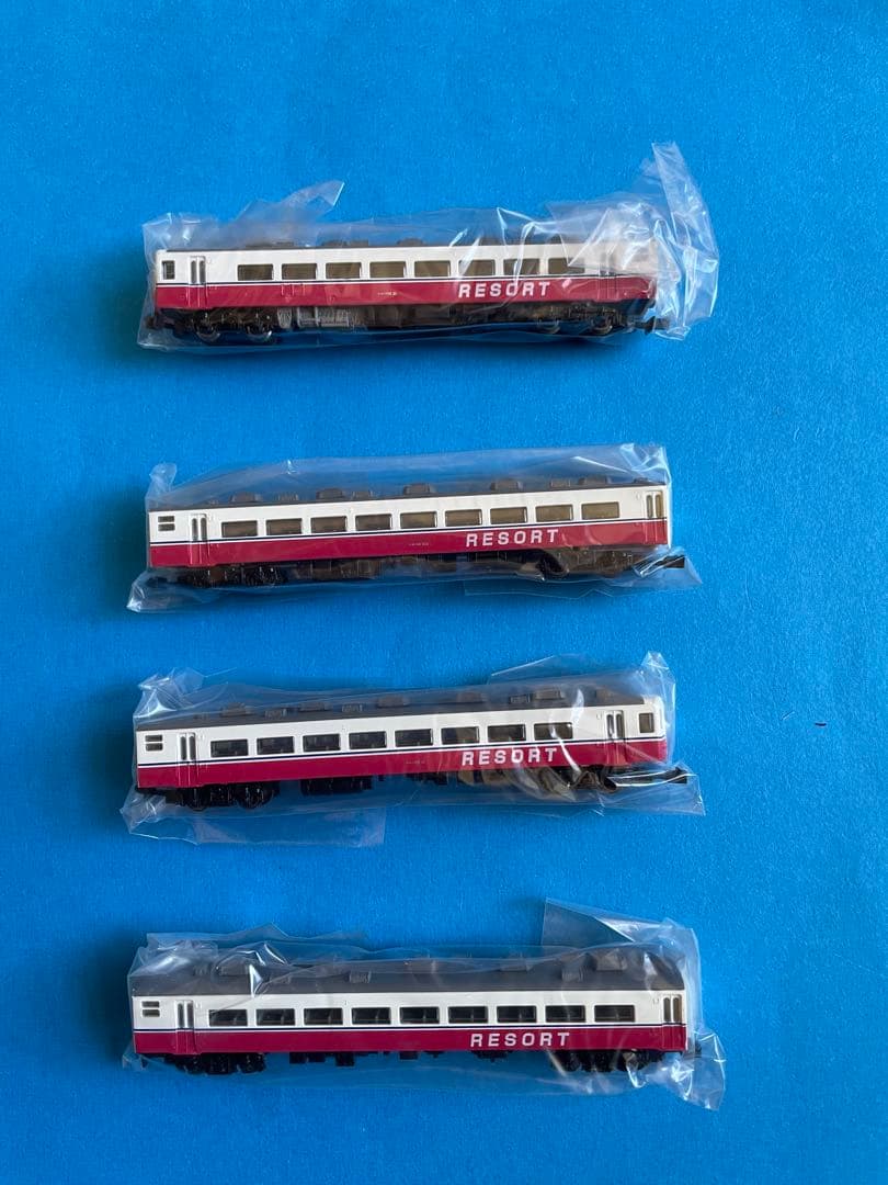 新品未使用　ロクハン　T006-4　14系　特急形客車　リゾート　4両セット