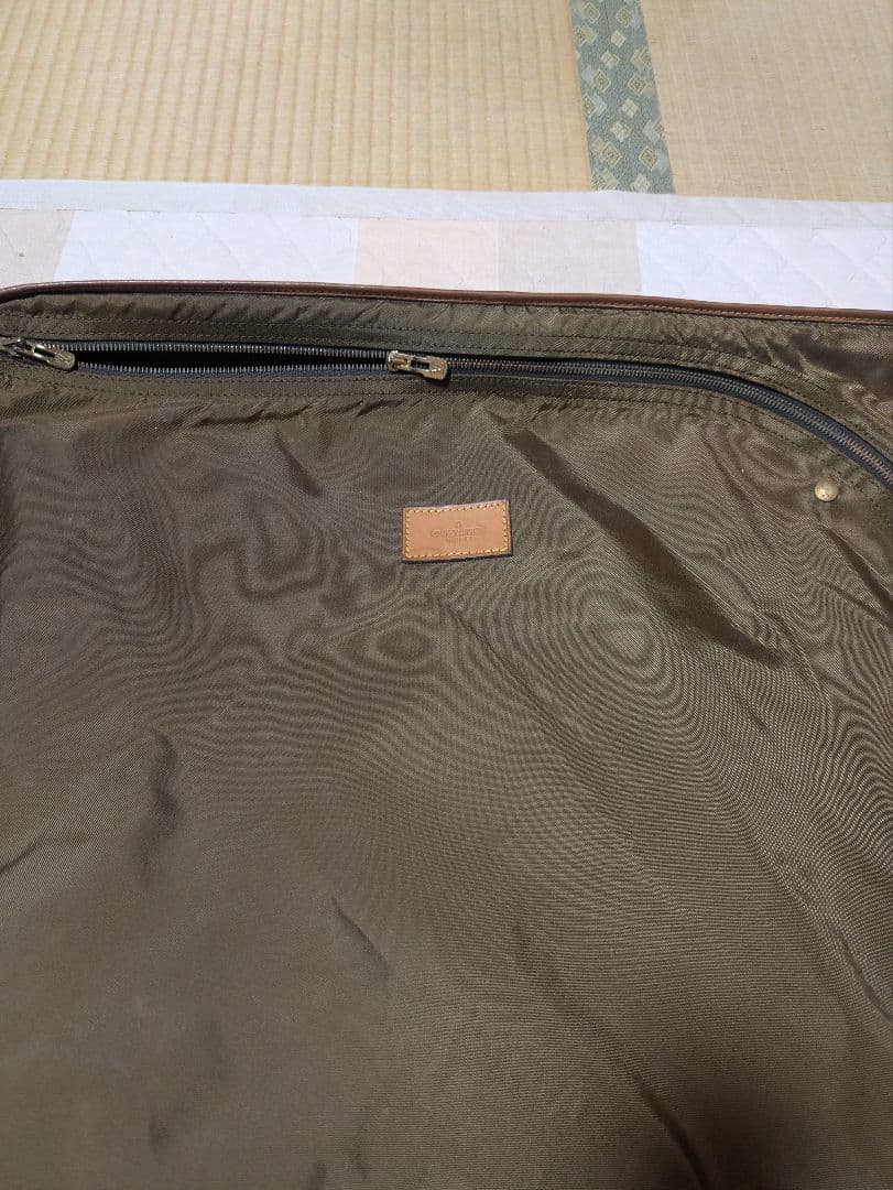 ルイヴィトン、ガーメント　レトロ、インテリアに。