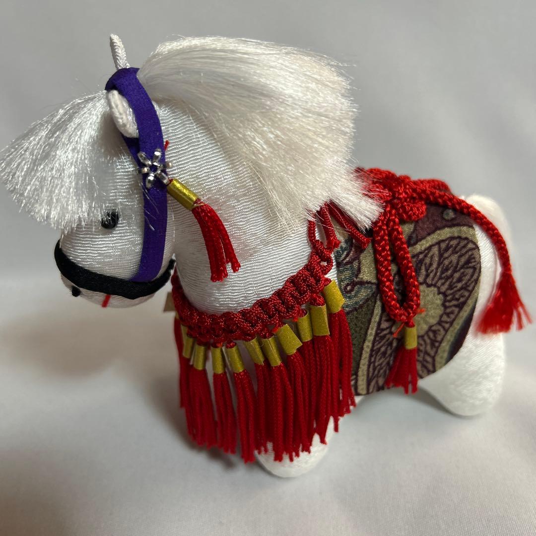 うさぎの雛人形と来年の干支の午、馬