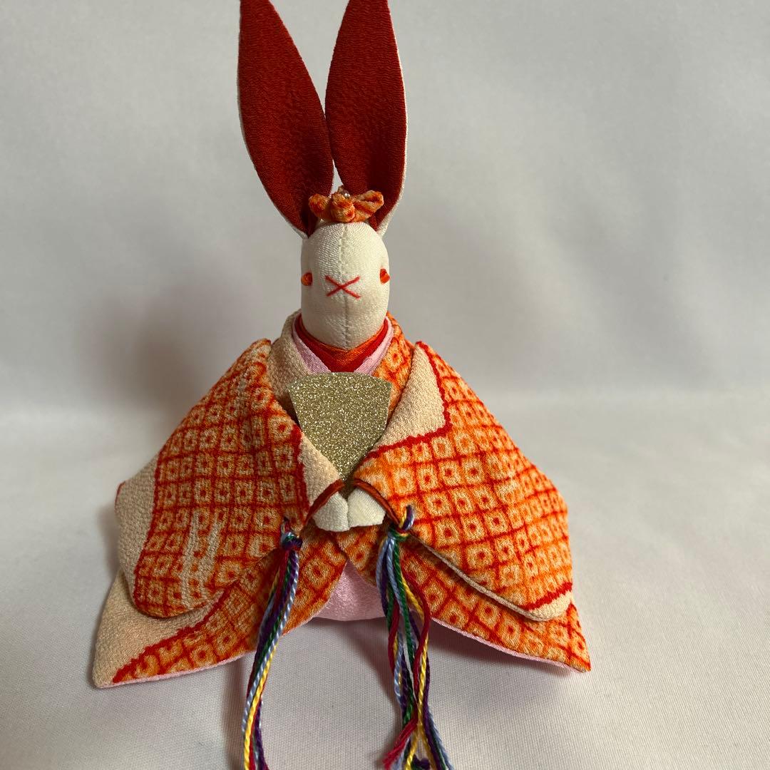 うさぎの雛人形と来年の干支の午、馬