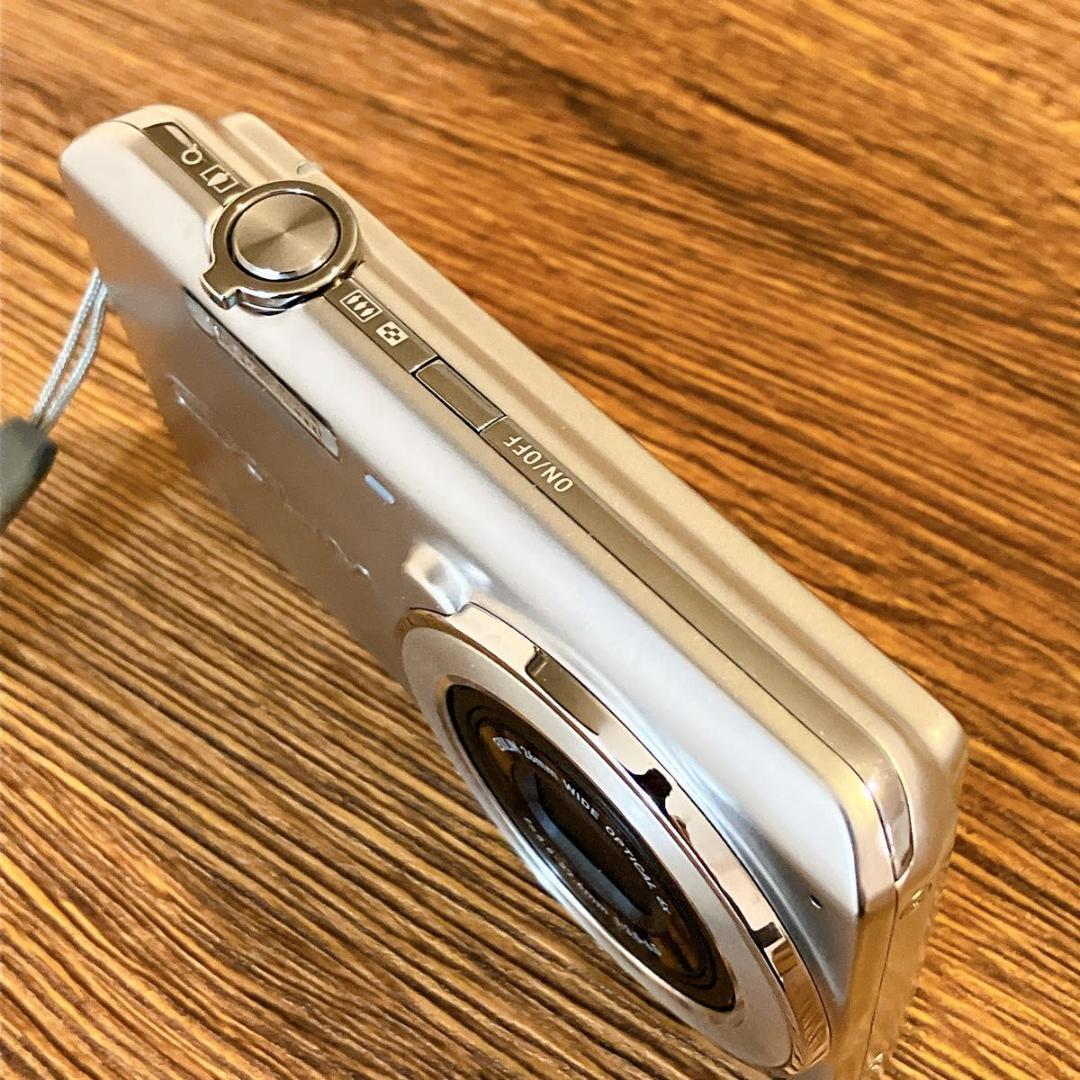 CASIO EXILIM EX-Z770 コンパクトデジタルカメラ　動作確認済