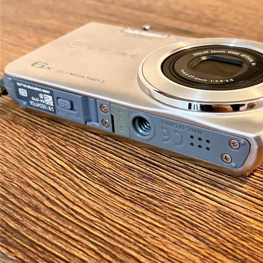 CASIO EXILIM EX-Z770 コンパクトデジタルカメラ　動作確認済