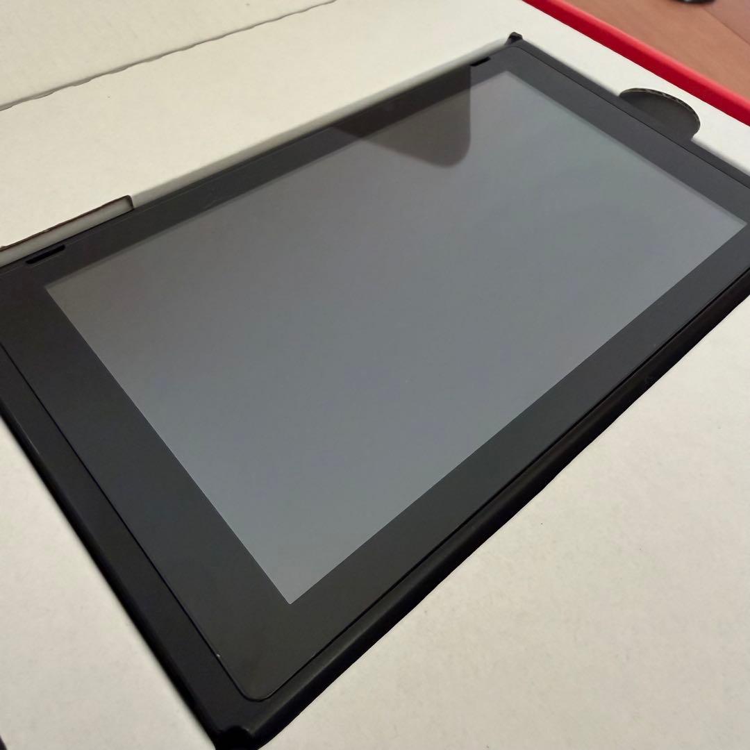 Nintendo Switch 初期型 赤箱