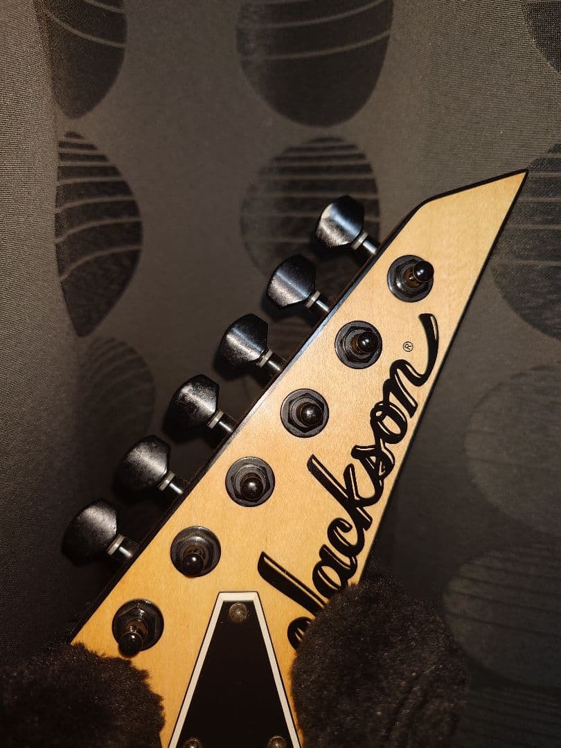 jackson　dk2m（ピックアップ無しにしたので値下げ中）