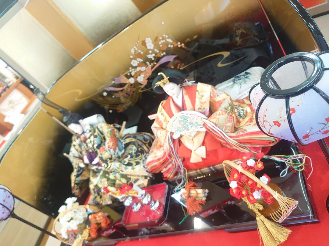 ●新品おひなさま●　金襴衣装飾り　落とし屏風スタイル　フルセット