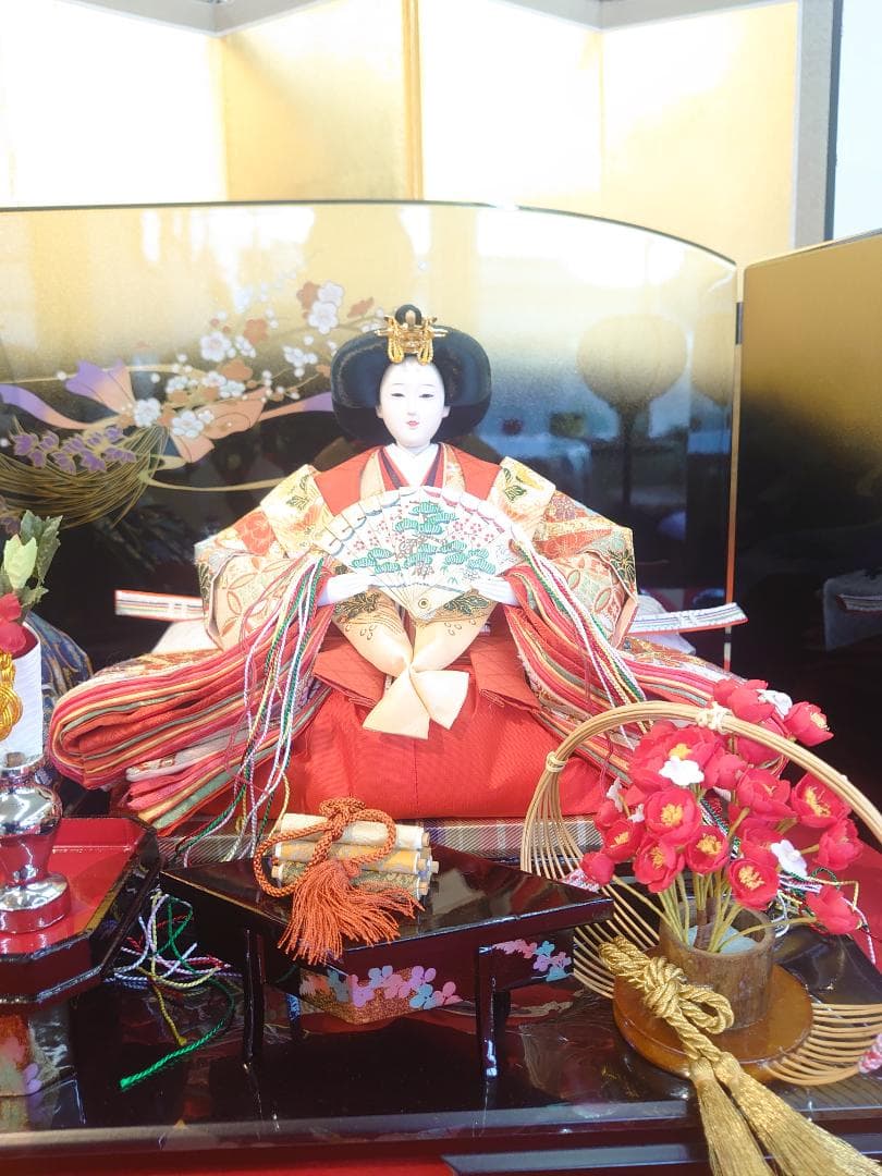 ●新品おひなさま●　金襴衣装飾り　落とし屏風スタイル　フルセット