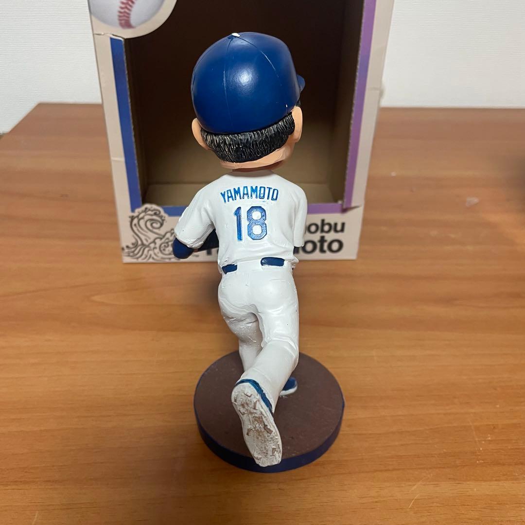 山本由伸　バブルヘッド　ボブルヘッド　ドジャース限定配布品　ギブアウェイ