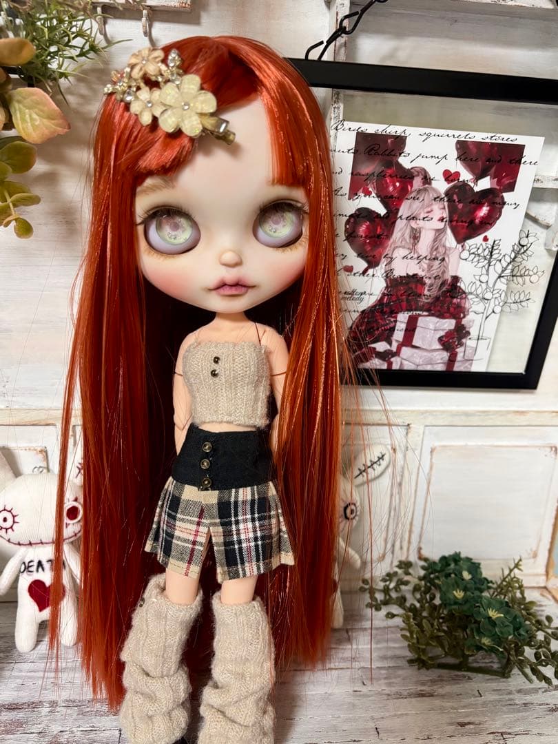 カスタムアイシードール　ネオサイズ　白肌　赤茶サラサラストレート