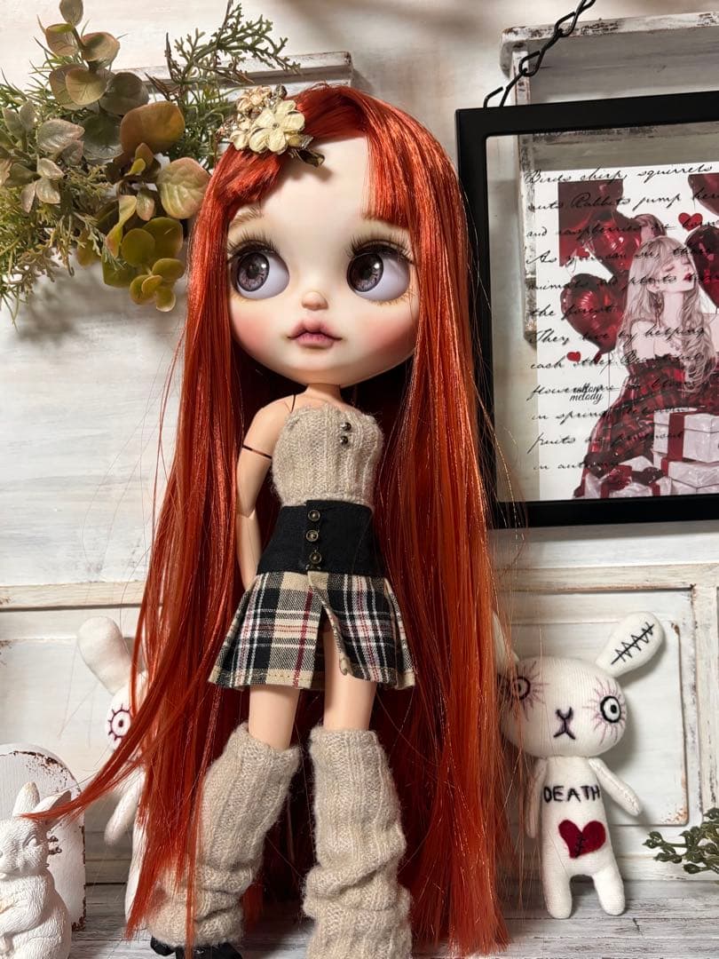 カスタムアイシードール　ネオサイズ　白肌　赤茶サラサラストレート