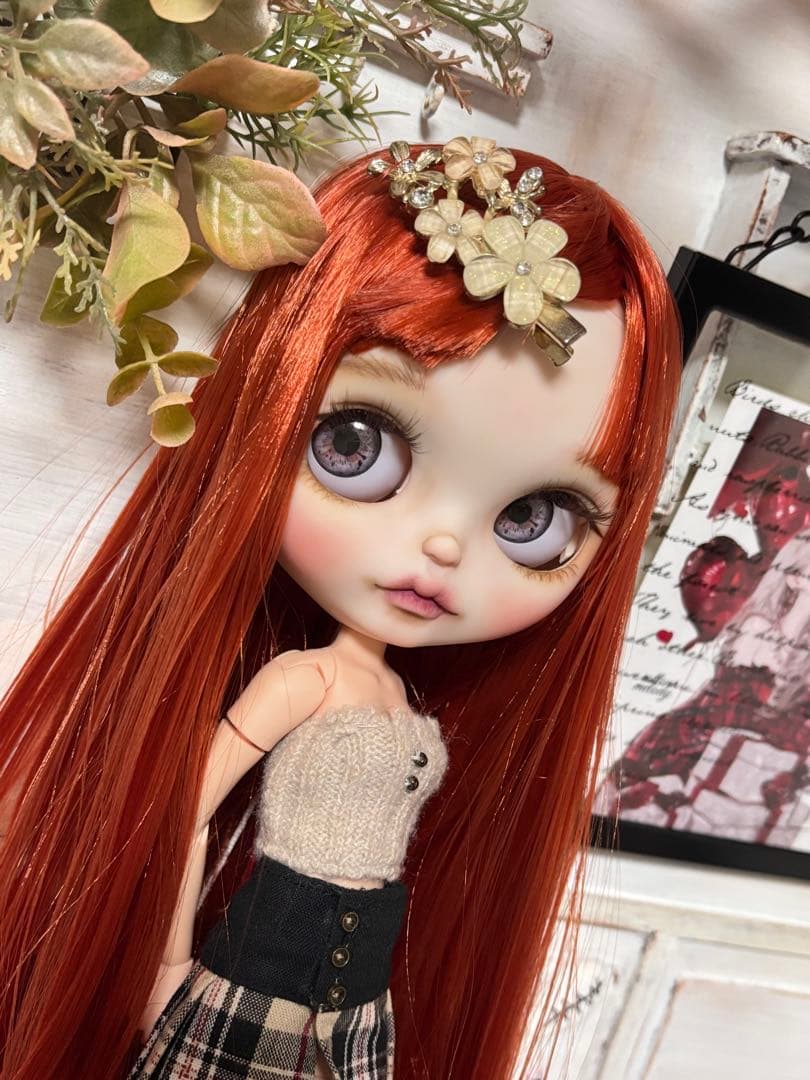 カスタムアイシードール　ネオサイズ　白肌　赤茶サラサラストレート