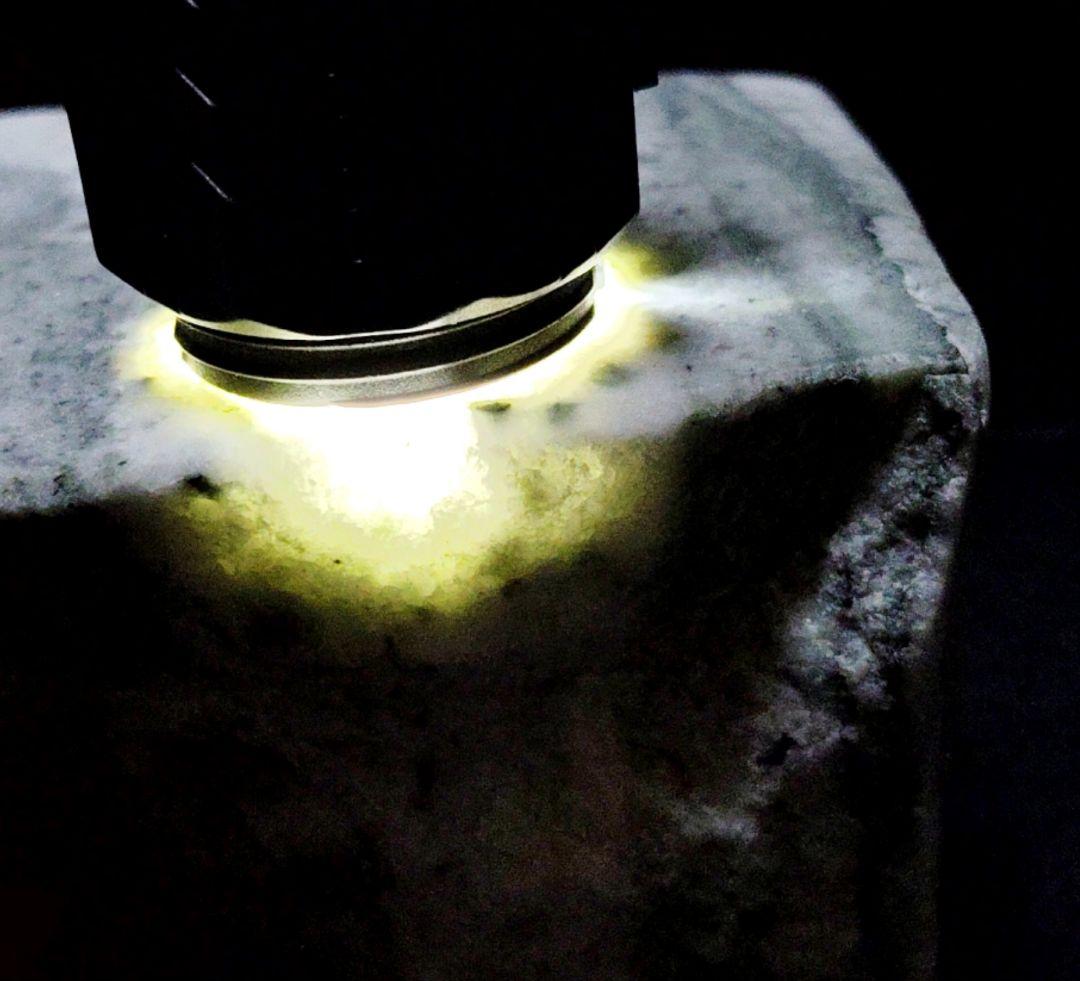 ★翡翠原石★稀少！下仁田翡翠【カチ割り・5面磨き577ｇ】