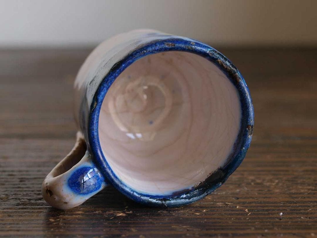 青い模様の小さなカップ マニセス ムエル ブリュロカップ スペイン古陶/J981