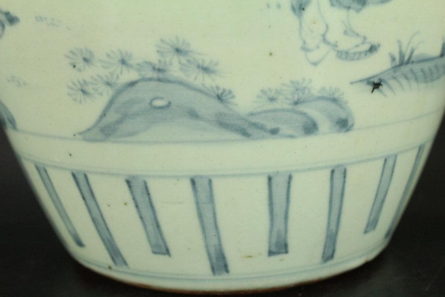 中国美術 青花 染付 人物紋 壷 高23.5cm(LC642)