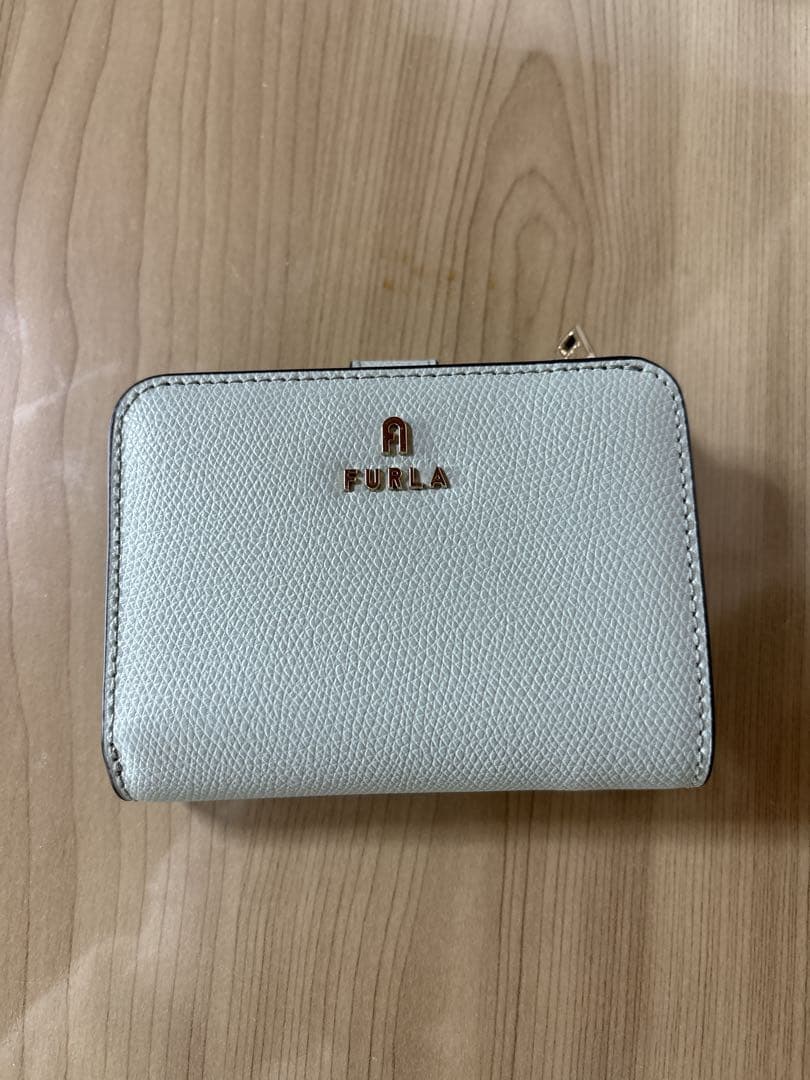 FURLA 二つ折り財布 ライトブルー