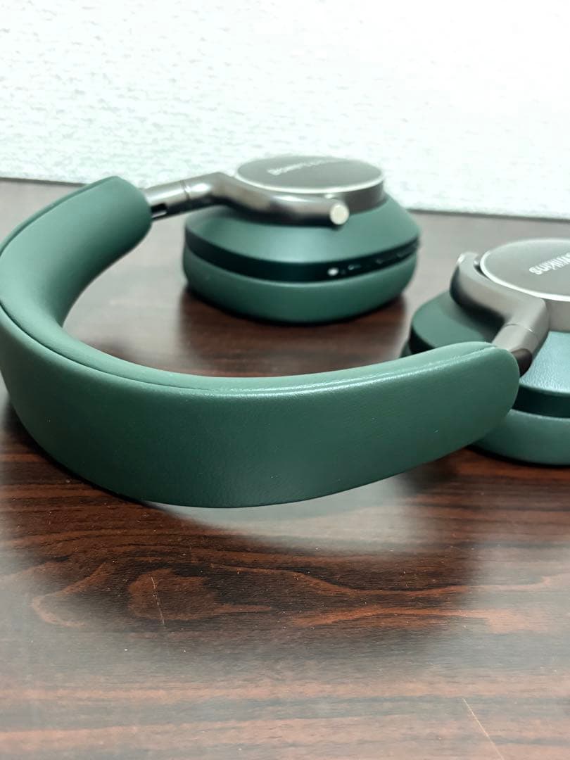 Bowers & Wilkins PX8 ダーク・フォレスト