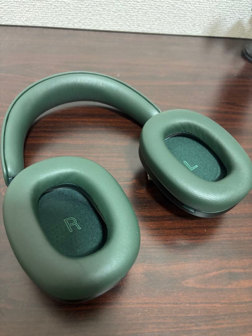 Bowers & Wilkins PX8 ダーク・フォレスト