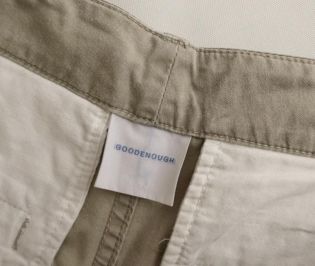 GOODENOUGH グッドイナフ　チノパン