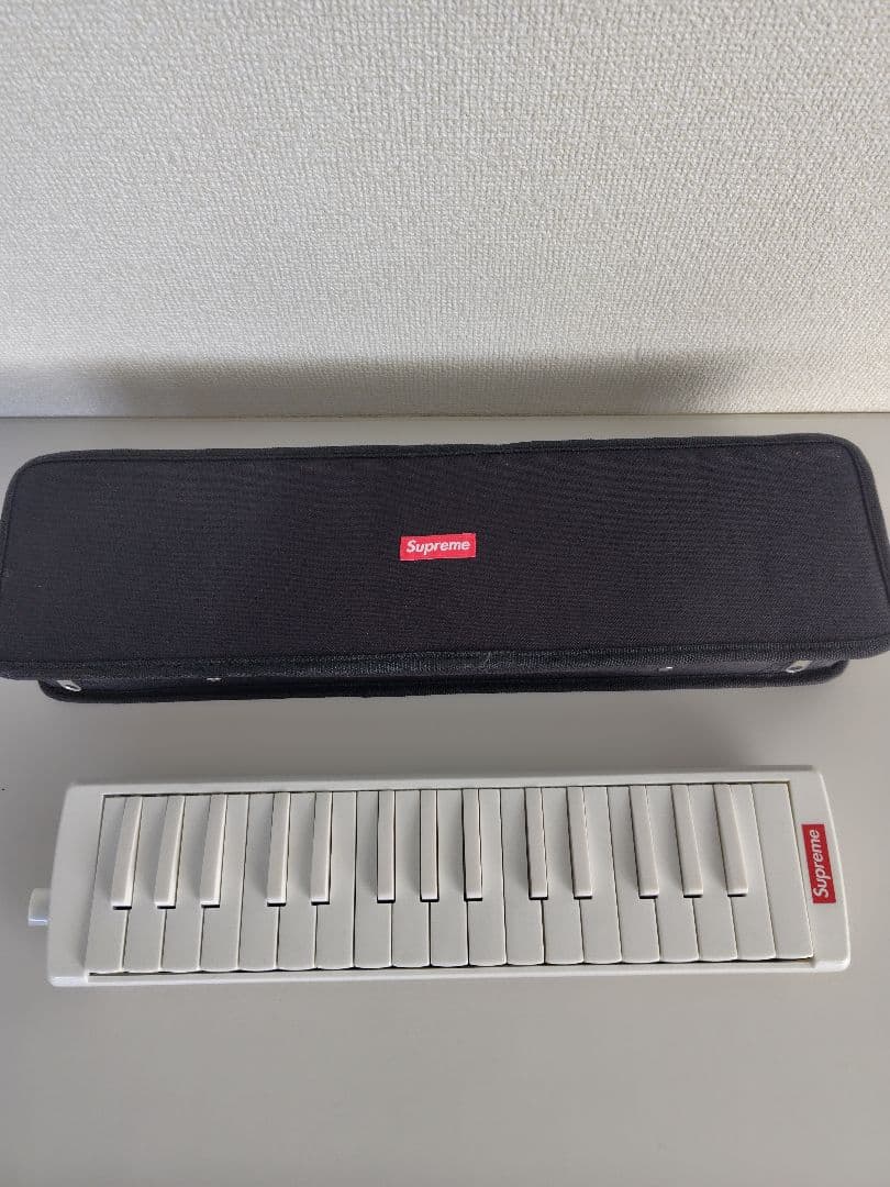 Supreme × Hohner メロディカ 中古 美品 使用少なめ ケース付き