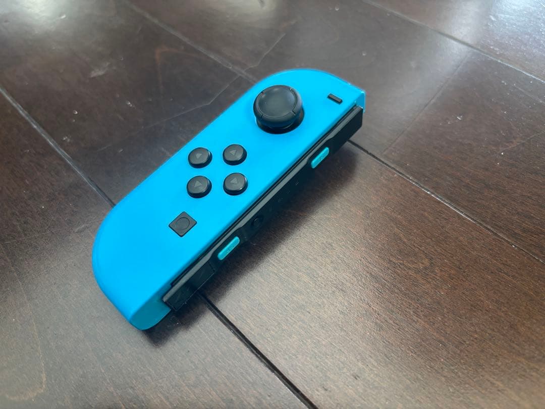 Nintendo Switch 本体（ネオンブルー/ネオンレッド）