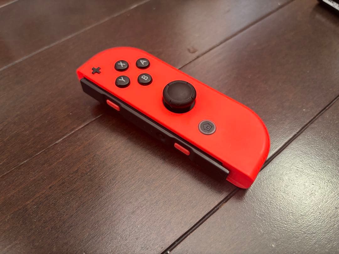 Nintendo Switch 本体（ネオンブルー/ネオンレッド）