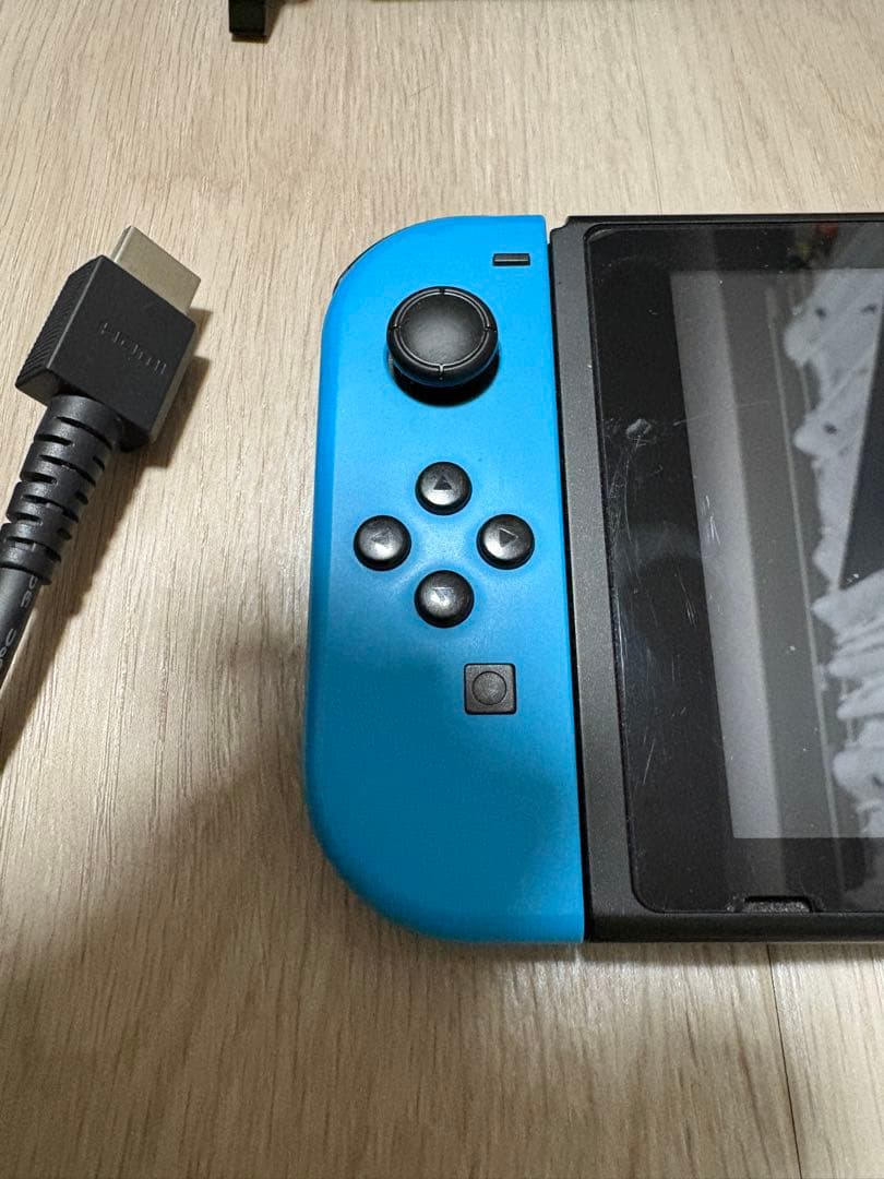 Nintendo Switch 本体 各種備品・64GBメモリ・ケース付