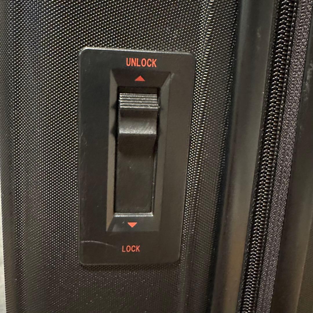 ブリーフィング　キャリーケース　h-37 ブラック　37L ブラック　4輪