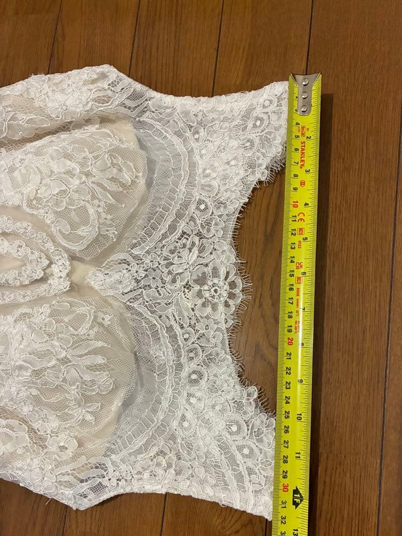 低身長向け ウェディングドレス　SOLALA レースエンパイアドレス