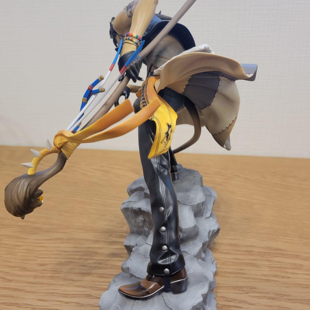 ツイステ レオナ・キングスカラー フィギュア　1/8 アニプレックス