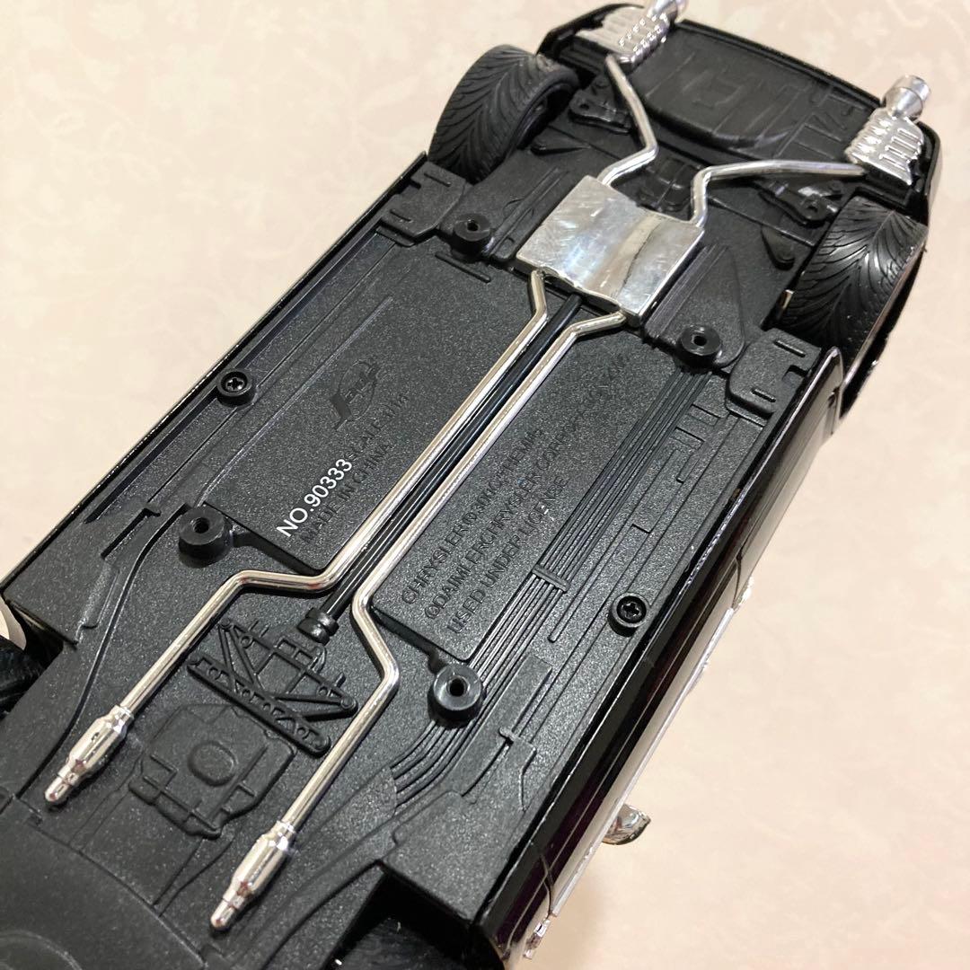 ミニカー JADA DUB CITY KUSTOM$ Chrysler 300C 1/18