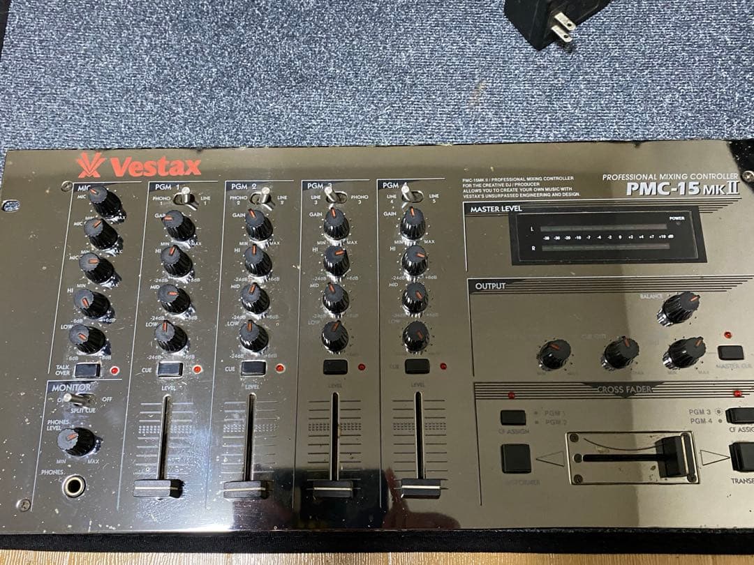 Vestax PMC-15 MKII DJミキサー 本体