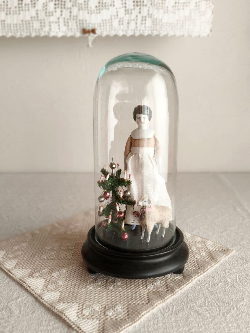 * vintage ✵ ガラスドーム オールドツリーと羊さん