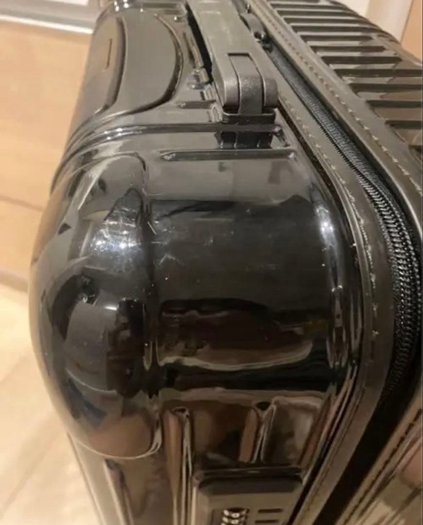 RIMOWA リモワ スーツケース 63L エッセンシャル　チェックインM