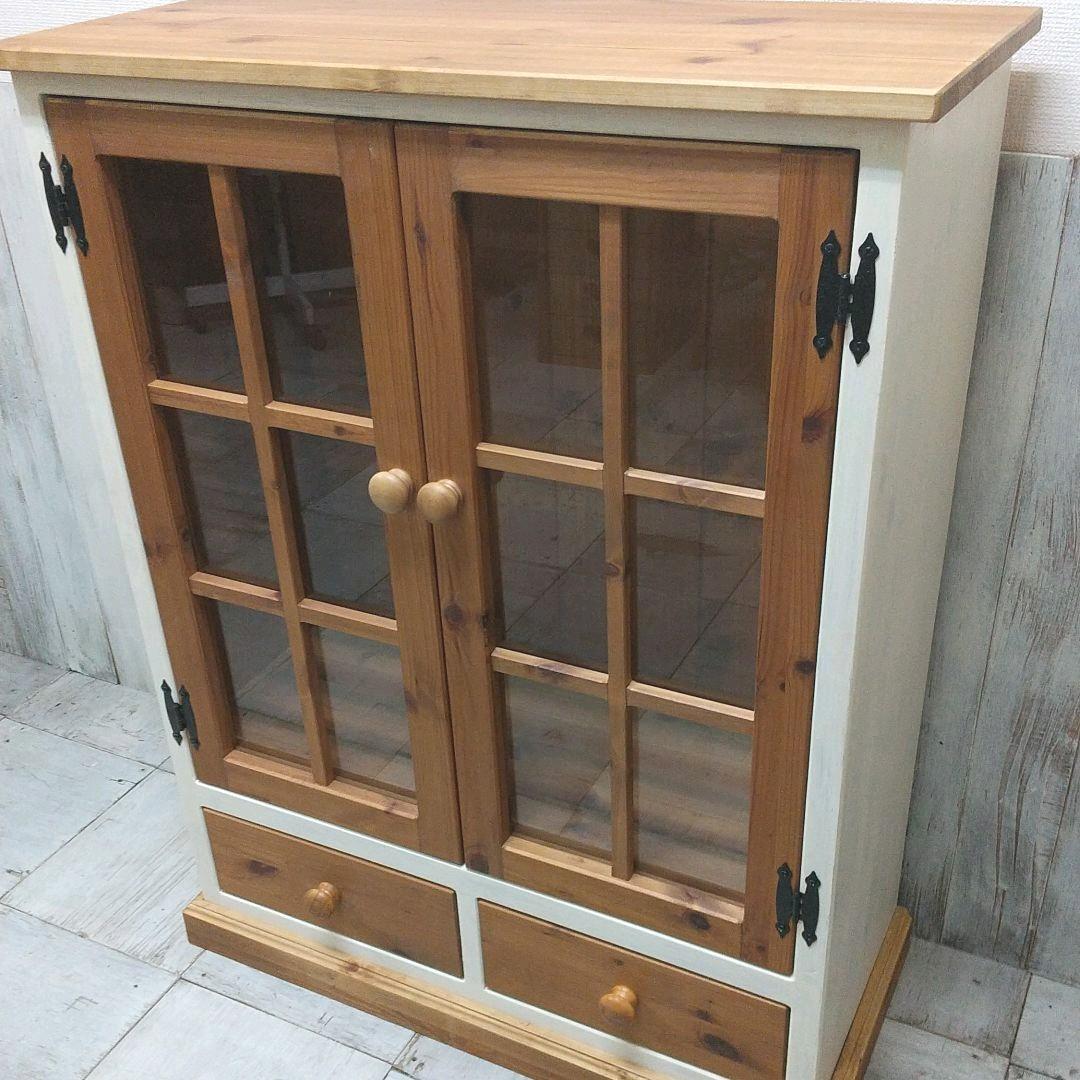 カントリーキャビネットB