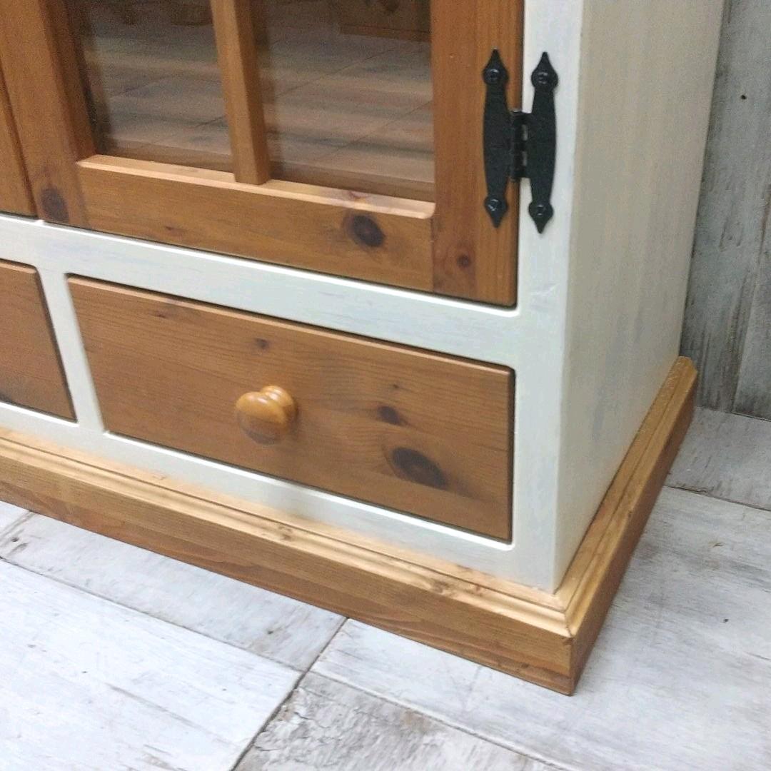 カントリーキャビネットB