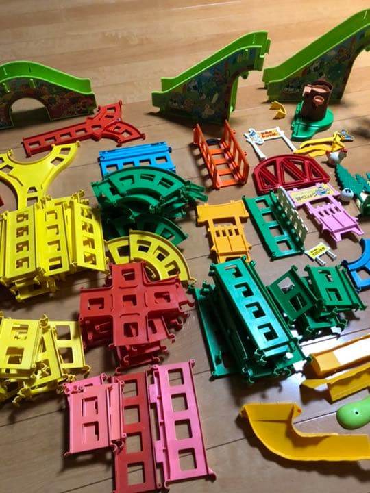 お山のシュッポー とけいえき おむすびころりん 昭和 レトロ ふみきり