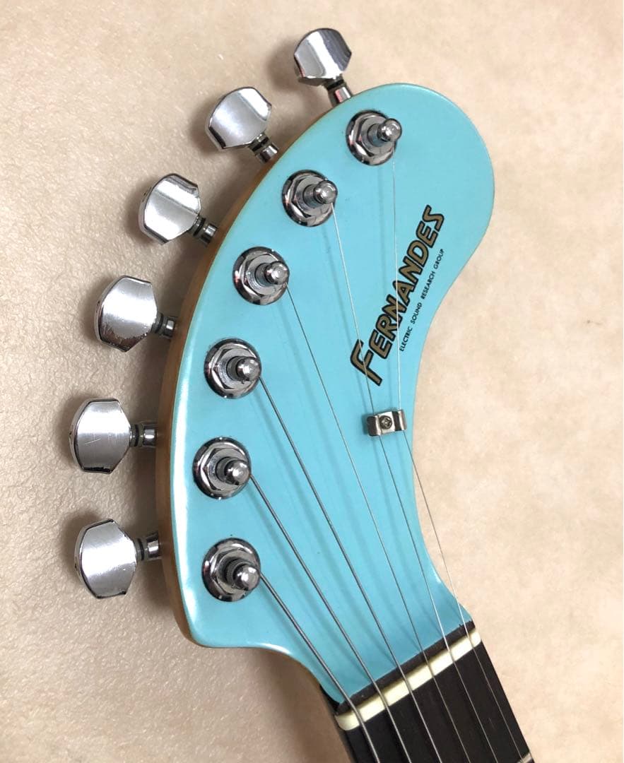 【超美品】ZO-3 ライトブルー アンプ内蔵ミニギター 専用ケース付 ぞーさん