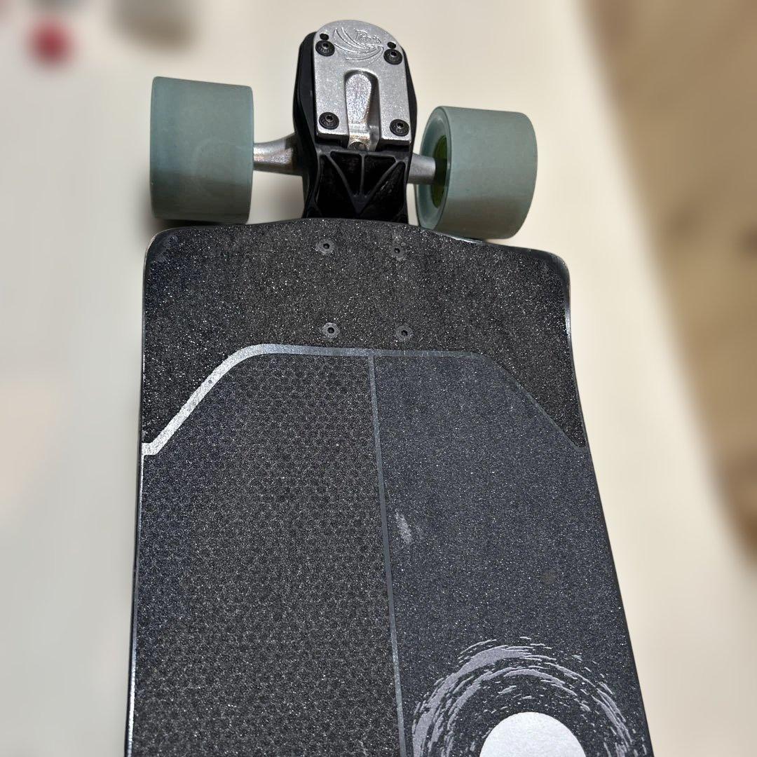 ローデッド　ファゾム　 ウィール、ベアリング無し