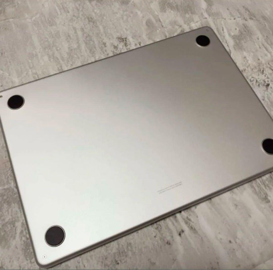 【早い者勝ち・美品】MacBook Air M2 美品／箱あり完備