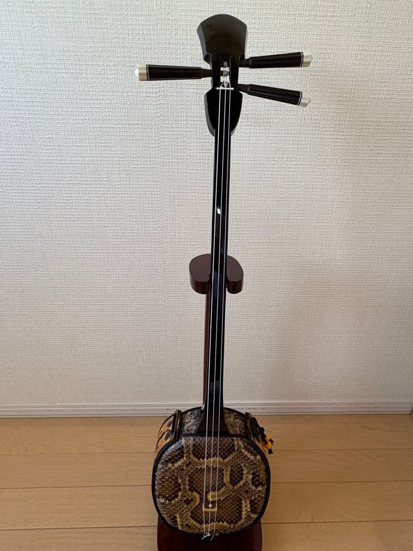 値下げしました沖縄三線 本張り一枚皮 ゆし実