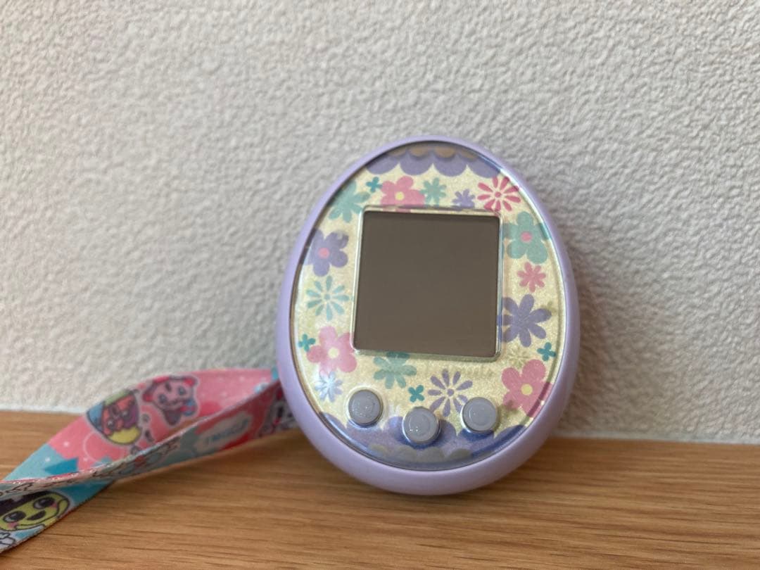 林*）様 美品　バンダイ　BANDAI たまごっちみーつ　パステルみーつ　ストラ