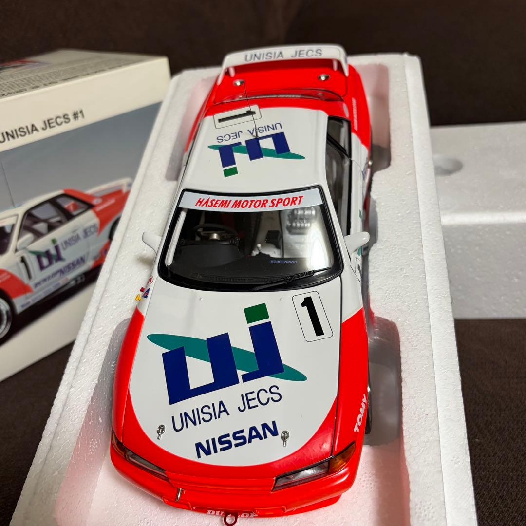 AUTOART SKYLINE GT-R (R32) ミニカー1:18