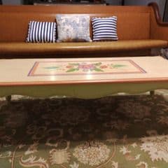 花柄装飾の猫足長方形テーブル