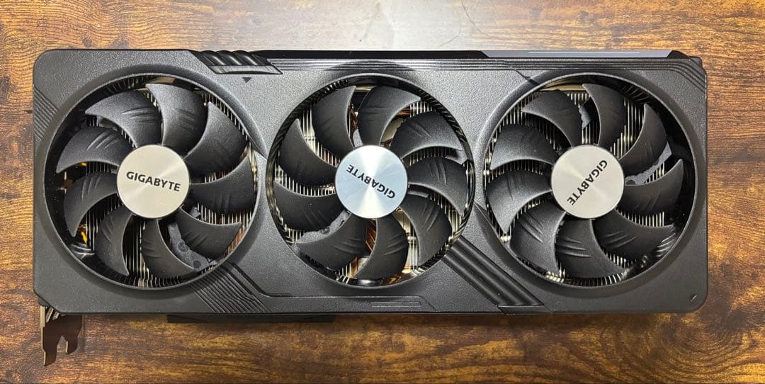 【美品】GIGABYTE AMD Radeon RX 7800XT 16GB