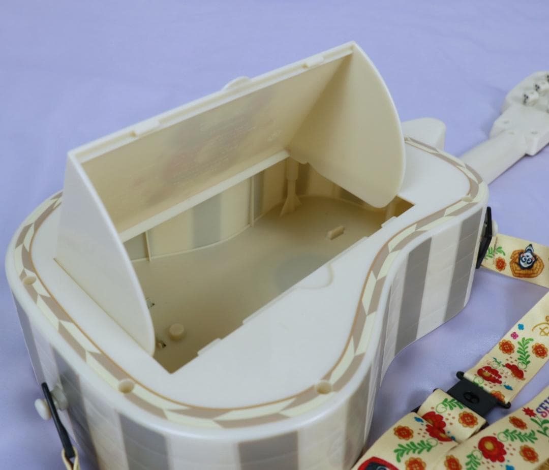 ディズニーパーク　リメンバーミーCOCOギター　ポップコーンバケツ