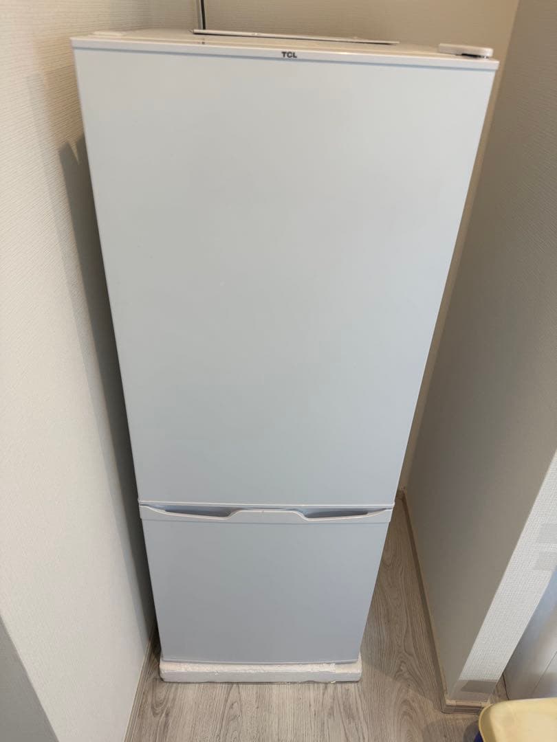 TCL 冷蔵庫 CRB126AW 126L 引き取り可