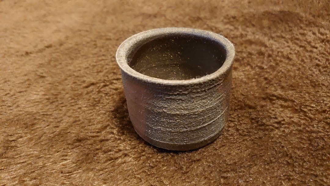 古越前　越前焼　ぐい呑　盃　灰釉　灰かぶり　１客