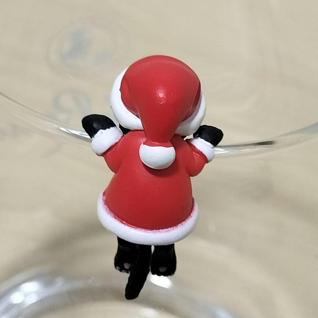 コップの黒猫 2匹   サンタ、トナカイver.