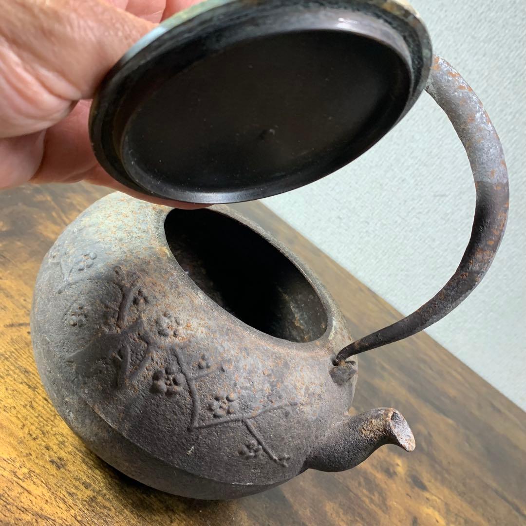 K777⭐︎かなり古い 南部鉄器 梅に鳥 花鳥象嵌 鉄瓶 在銘 江戸期