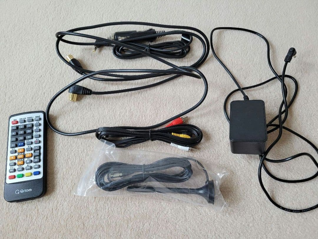 YAMAZEN　Qriom KORS-PTV171B 17インチポータブルテレビ