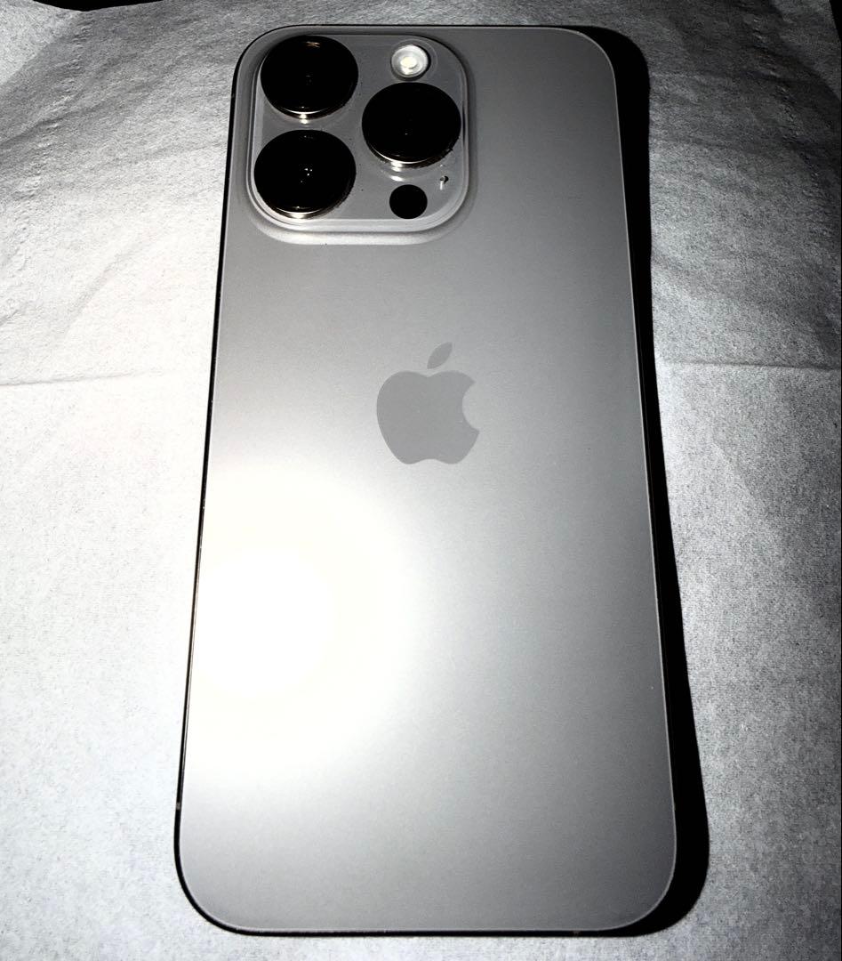 Apple iPhone 15Pro 256GB ナチュラルチタニウム